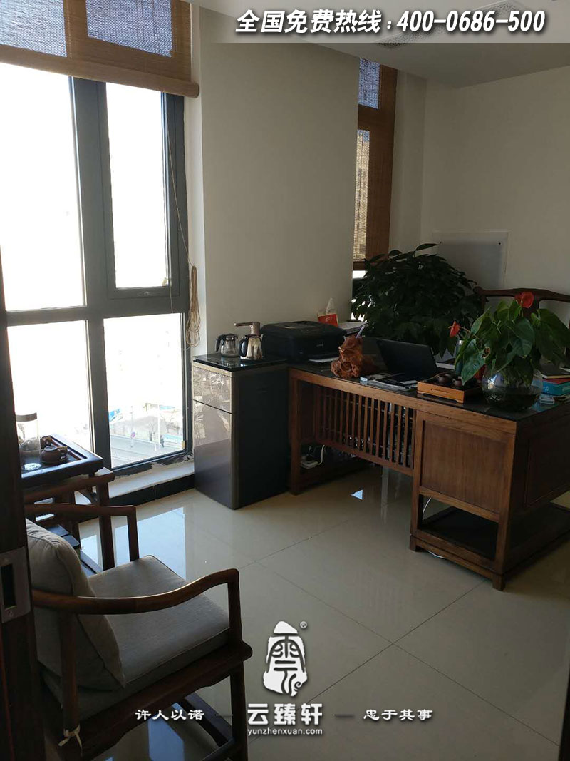 空調(diào)系統(tǒng)中式展廳領導辦公室裝修圖片